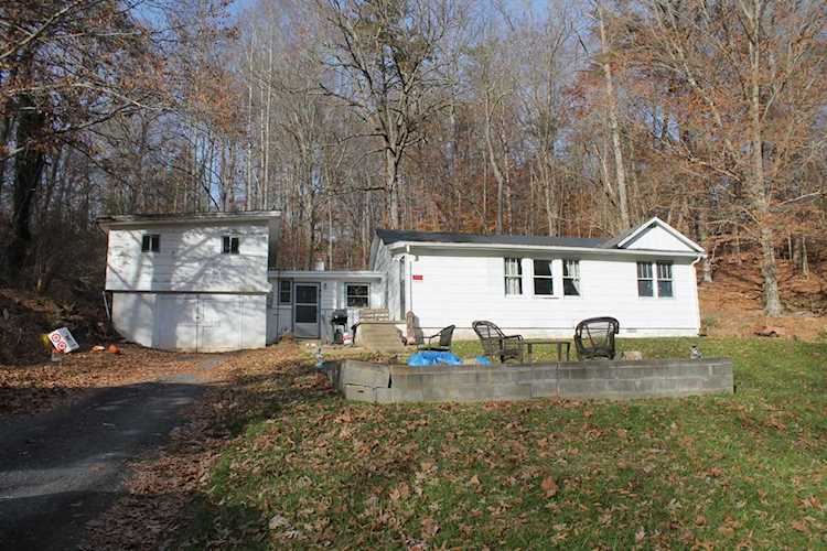 3265 Turner Branch Vinton, VA 24179