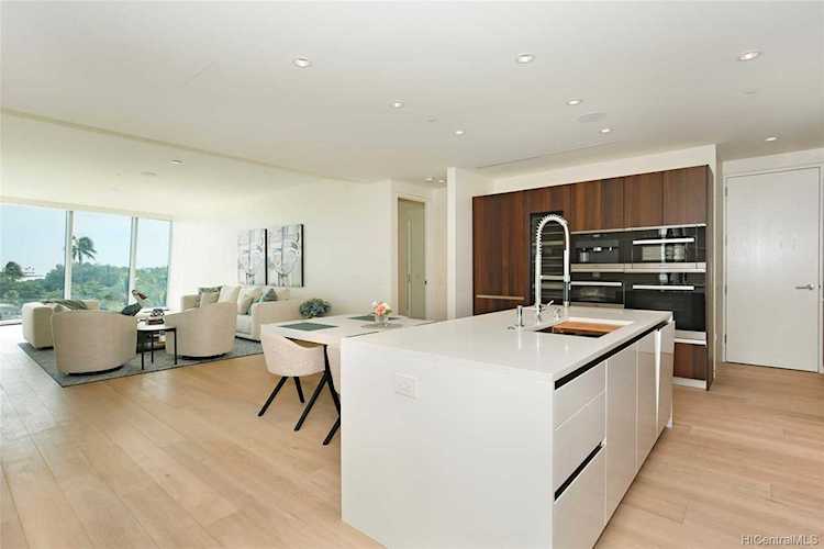 1118 Ala Moana Boulevard #502 Honolulu, HI 96814