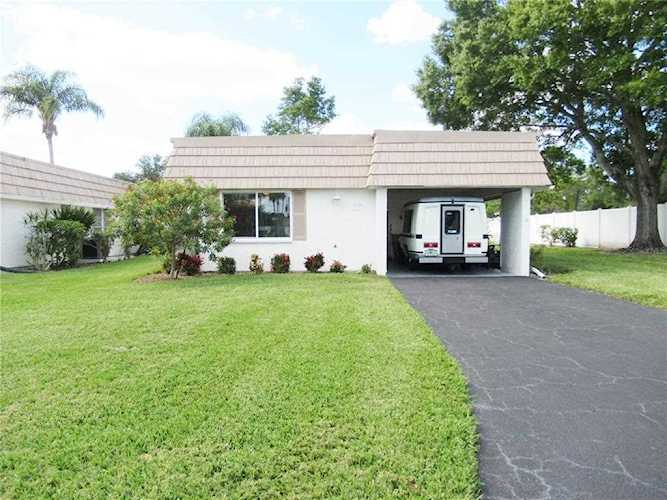 2671 Riverbluff PARKWAY #V-121 Sarasota, FL 34231