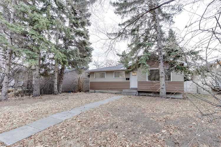 4811 32 Ave NW Calgary, AB T3B 0J5
