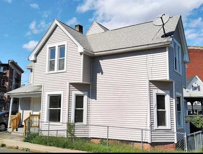 57 Linden St Holyoke, MA 01040