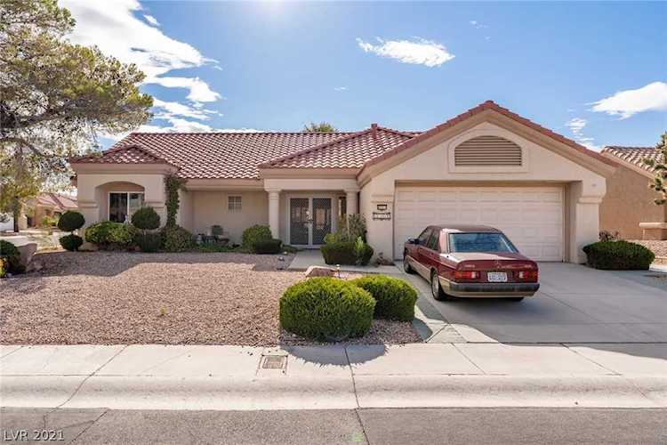 8501 Bayland Dr Las Vegas, NV 89134