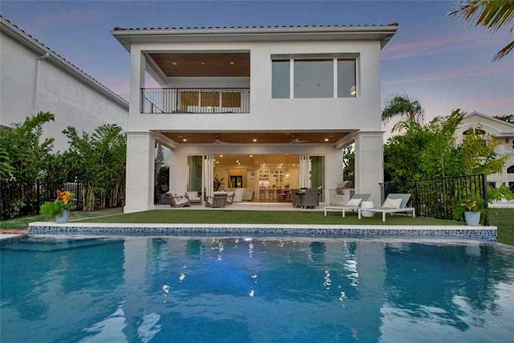 7931 Midnight Pass Rd Sarasota, FL 34242