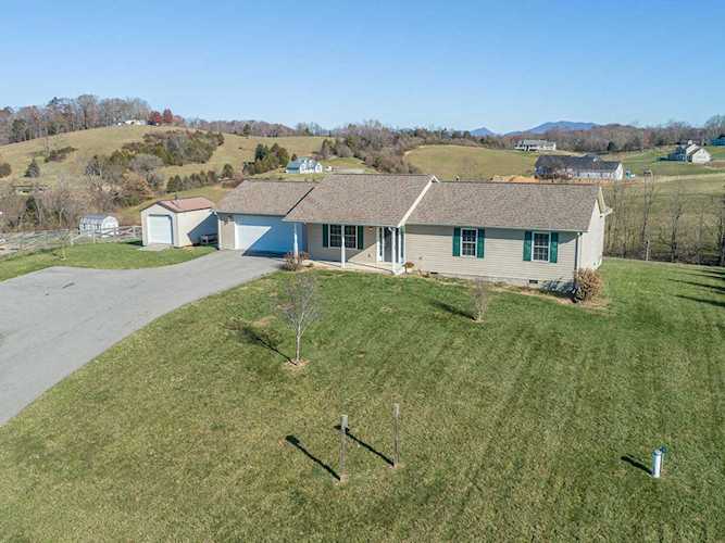 520 Blue Ridge Tpke Fincastle, VA 24090