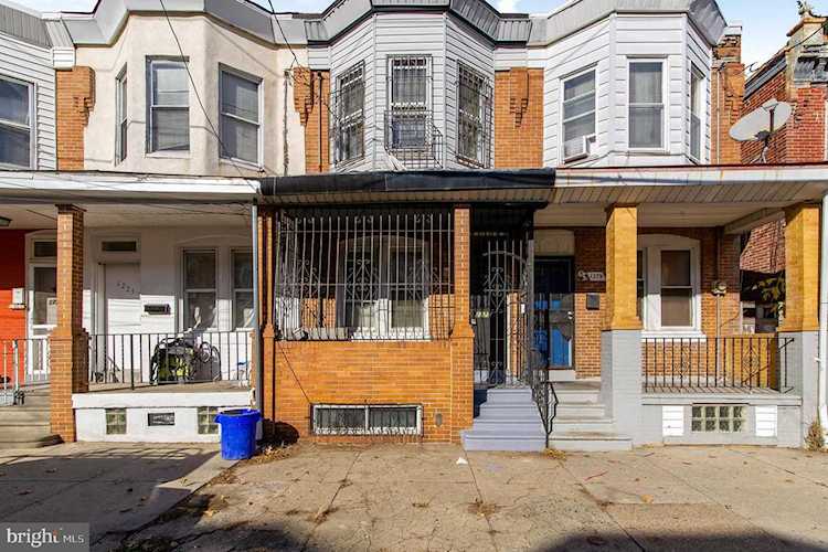 1277 Everett St Camden, NJ 08104