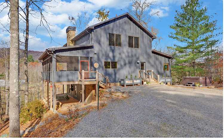 53 Hemlock Court Young Harris, GA 30582