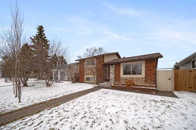 6701 NE 29 Ave Calgary, AB T1Y 3Y4