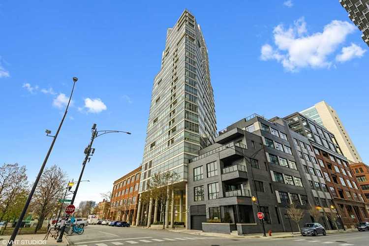 510 W Erie St #1705 Chicago, IL 60654 | MLS 11276739 Photo 1