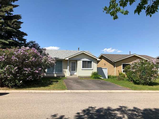 64 Macewan Park Link NW Calgary, AB T3K 3E5