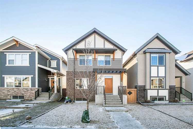 71 Masters Crescent SE Calgary, AB T3M 1Y1