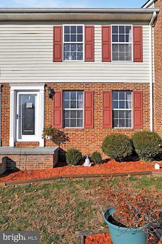 202 Parkside Dr Winchester, VA 22602
