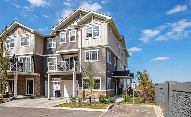 310 Skyview Ranch Grove NE Calgary, AB T3N 0R6