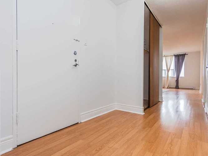 315 Dixon Rd #602 Toronto, ON M9R1S1