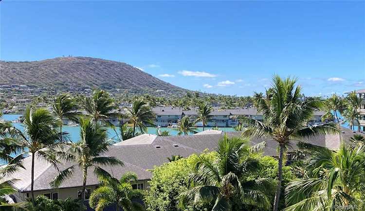 1 Keahole Place #3606 Honolulu, HI 96825