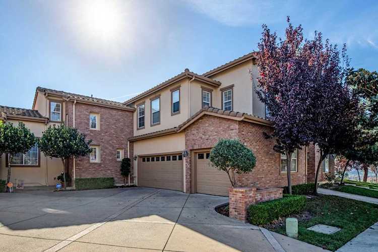 1360 Trailside Court San Jose, CA 95138