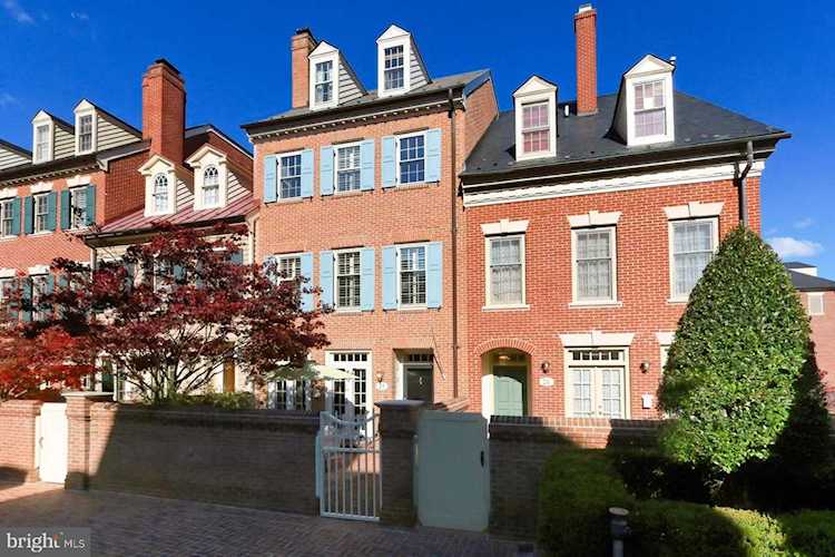 28 Wolfe St #34 Alexandria, VA 22314