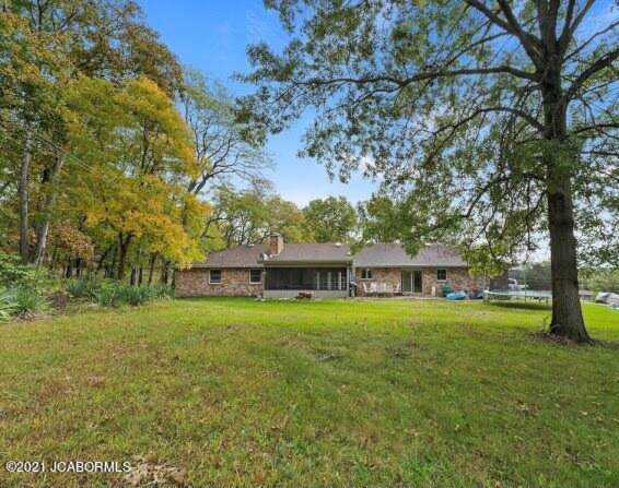 3015 Hill Haven Ln Columbia, MO 65202