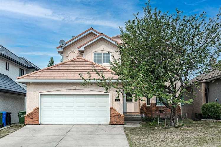 207 Hamptons Terrace NW Calgary, AB T3A 5S3