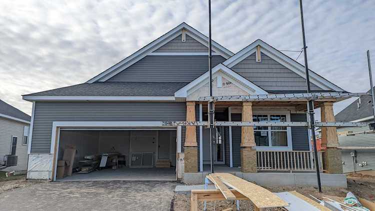 6060 Idsen Lane S Cottage Grove, MN 55016