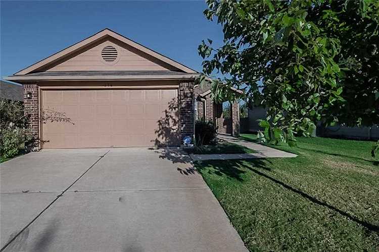 616 Pinnacle DR Georgetown, TX 78626