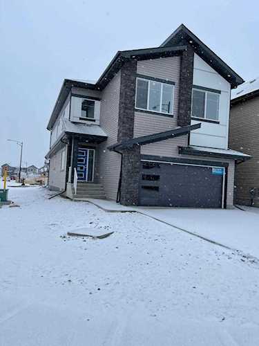 1403 17 Avenue Edmonton, AB T6T 2N6