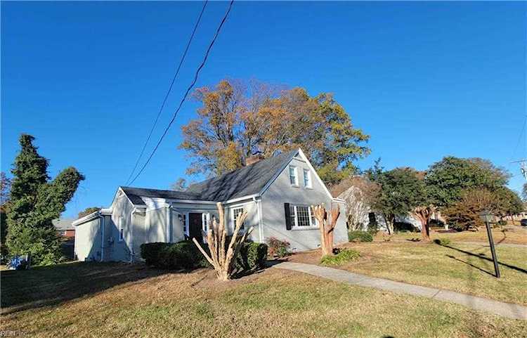 4013 Buchanan Dr Hampton, VA 23669