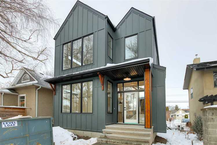 9754 75 Avenue Edmonton, AB T6E 1H8