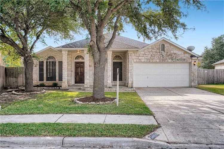 3458 Yogi Berra WAY Round Rock, TX 78665