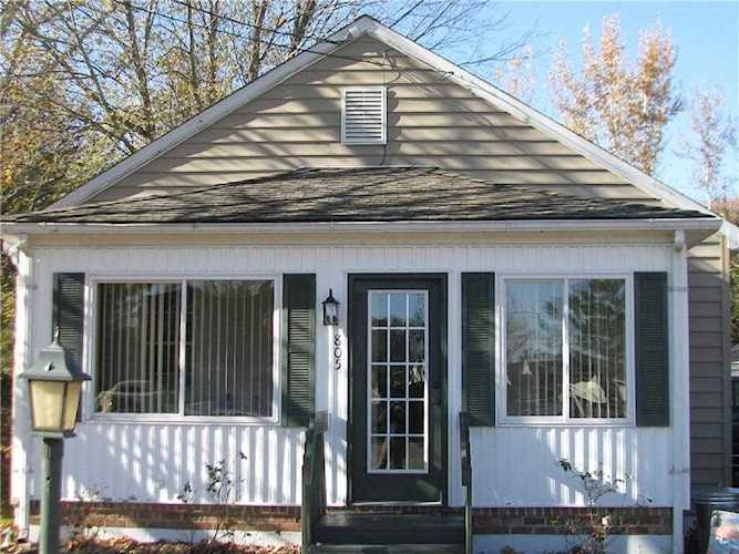 805 Cralle Ave Essex, VA 22560