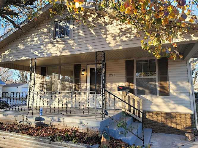 1721 W Atlantic St Springfield, MO 65803