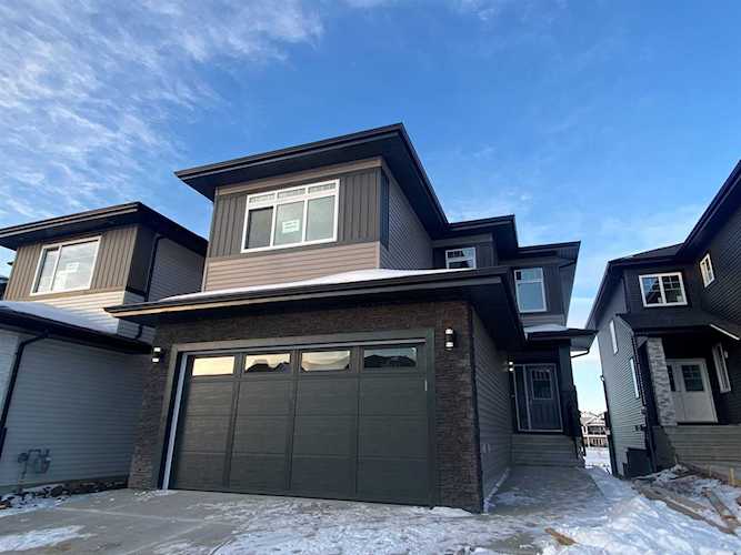 3822 46 Ave Beaumont, AB T4X 2Y7