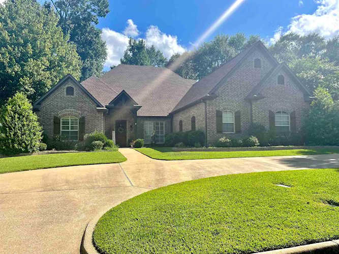 1620 Holly Creek Tyler, TX 75703