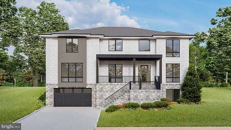 6805 Old Chesterbrook Mclean, VA 22101