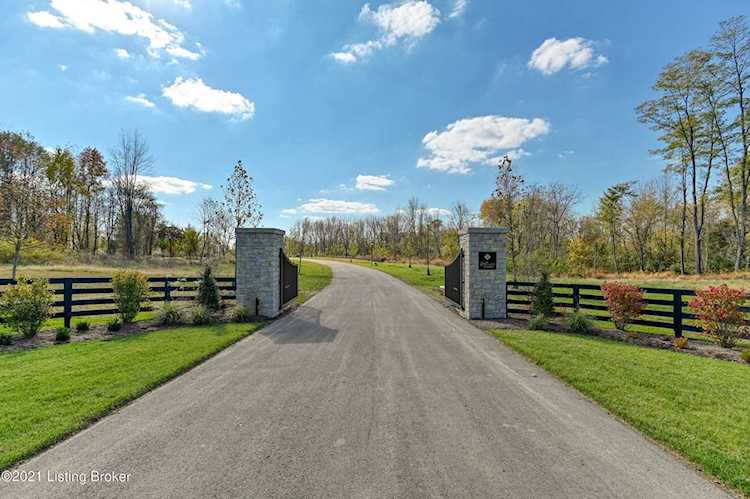 3 Enclave Dr Goshen, KY 40026