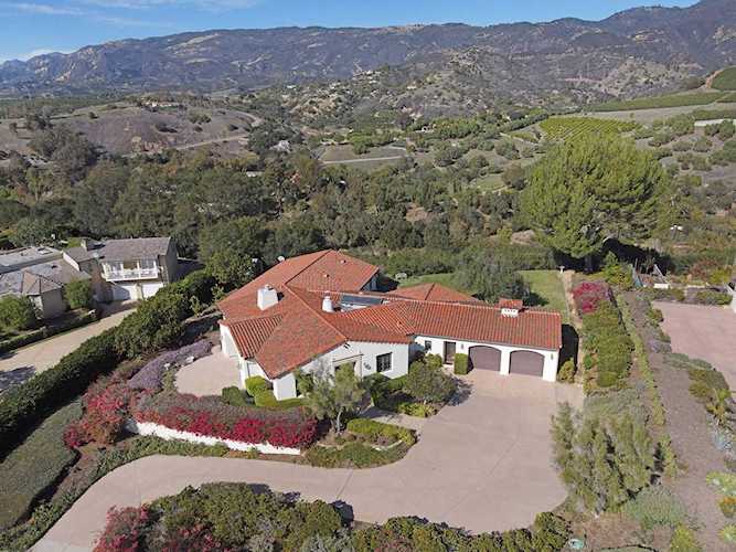 1042 Via Los Padres Santa Barbara, CA 93111