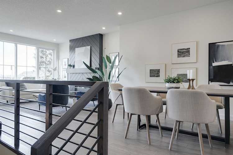 104 13 St NE Calgary, AB T2E 4S1