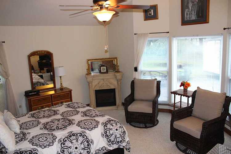 100 Hall Avenue Newark, OH 43055