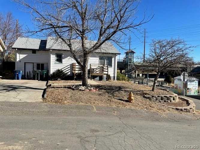 1220 Ames St Lakewood, CO 80214