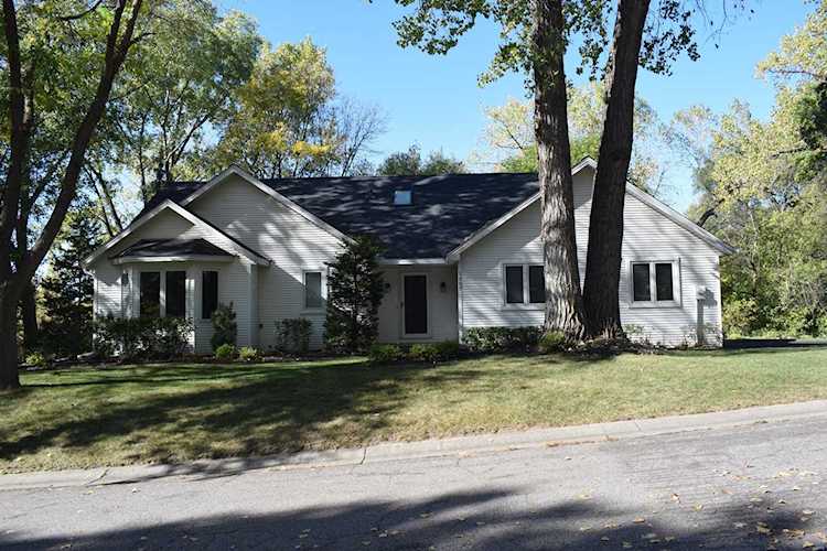 1207 Birch Street Saint Paul, MN 55119
