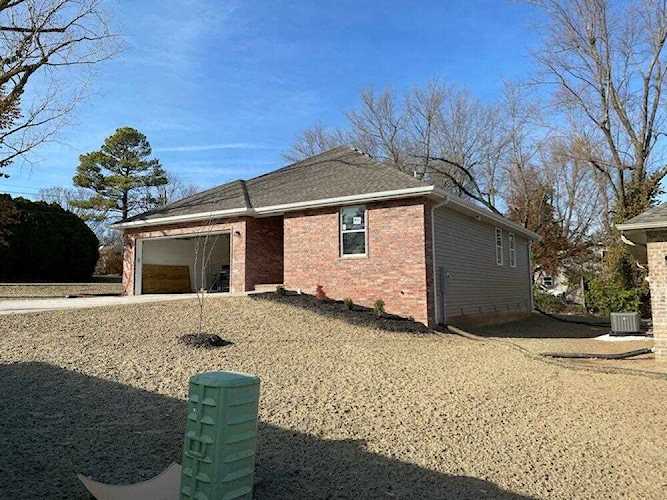 3333 E Beaumont Ct Springfield, MO 65804