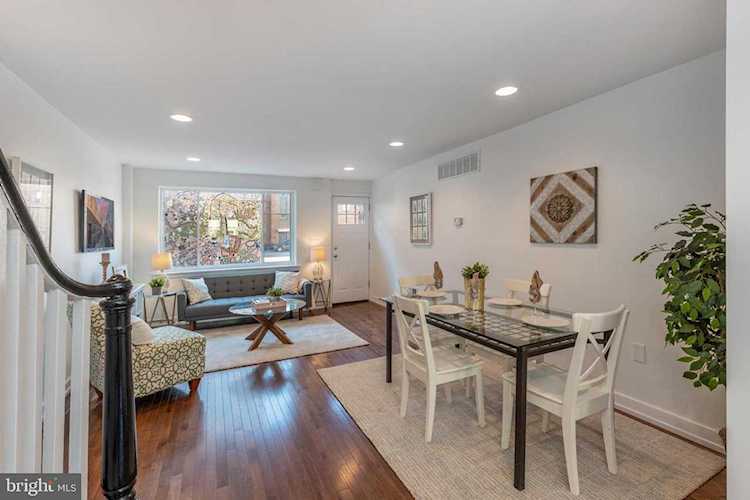 1009 Watkins St Philadelphia, PA 19148