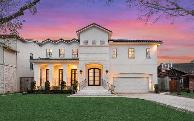 4513 Valerie St Bellaire, TX 77401