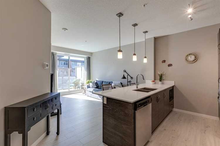 122 Mahogany Centre SE #511 Calgary, AB T3M 2Y1