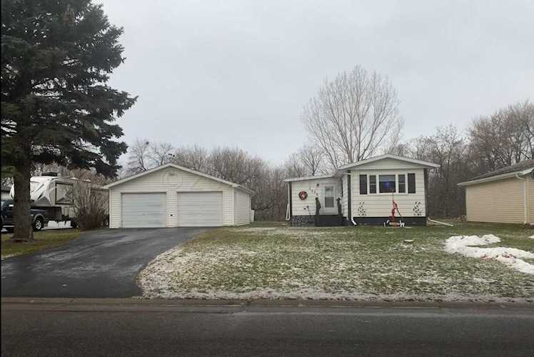 1006 Riverwood Dr West Fargo, ND 58078
