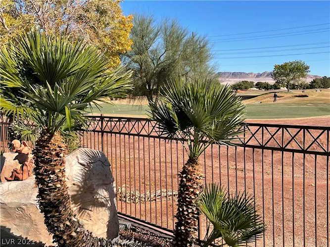 3770 Kemper Lakes St Las Vegas, NV 89122
