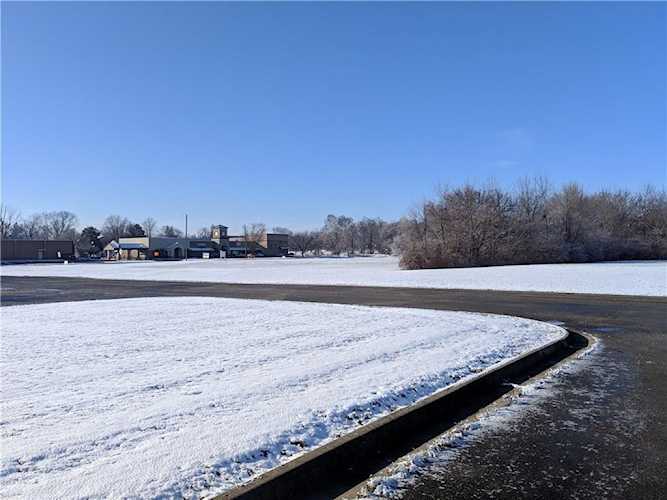 241 N Scatterfield Rd Anderson, IN 46012