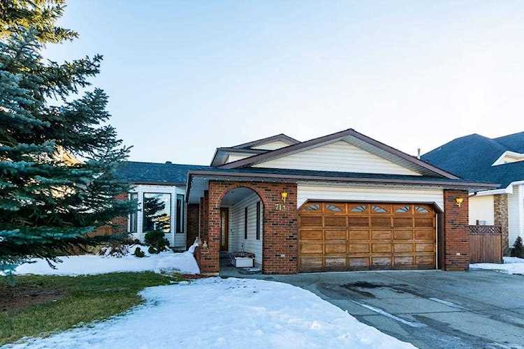 7139 158 Avenue Edmonton, AB T5Z 2Z5