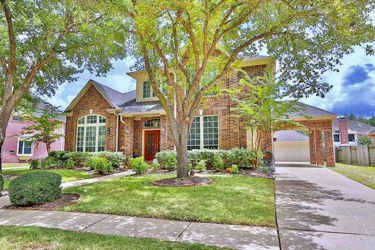 727 Winston Ln Sugar Land, TX 77479