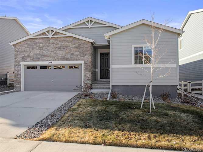 2087 Villageview Ln Castle Rock, CO 80104