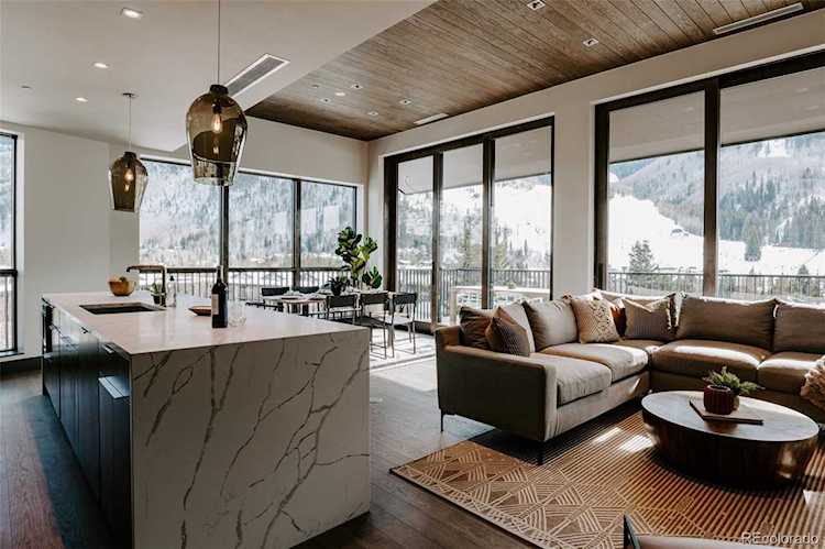 430 S E Frontage Rd #406 Vail, CO 81657